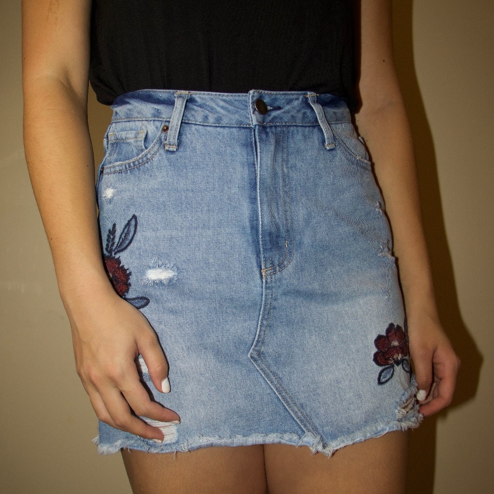 Denim Skirt with Flower